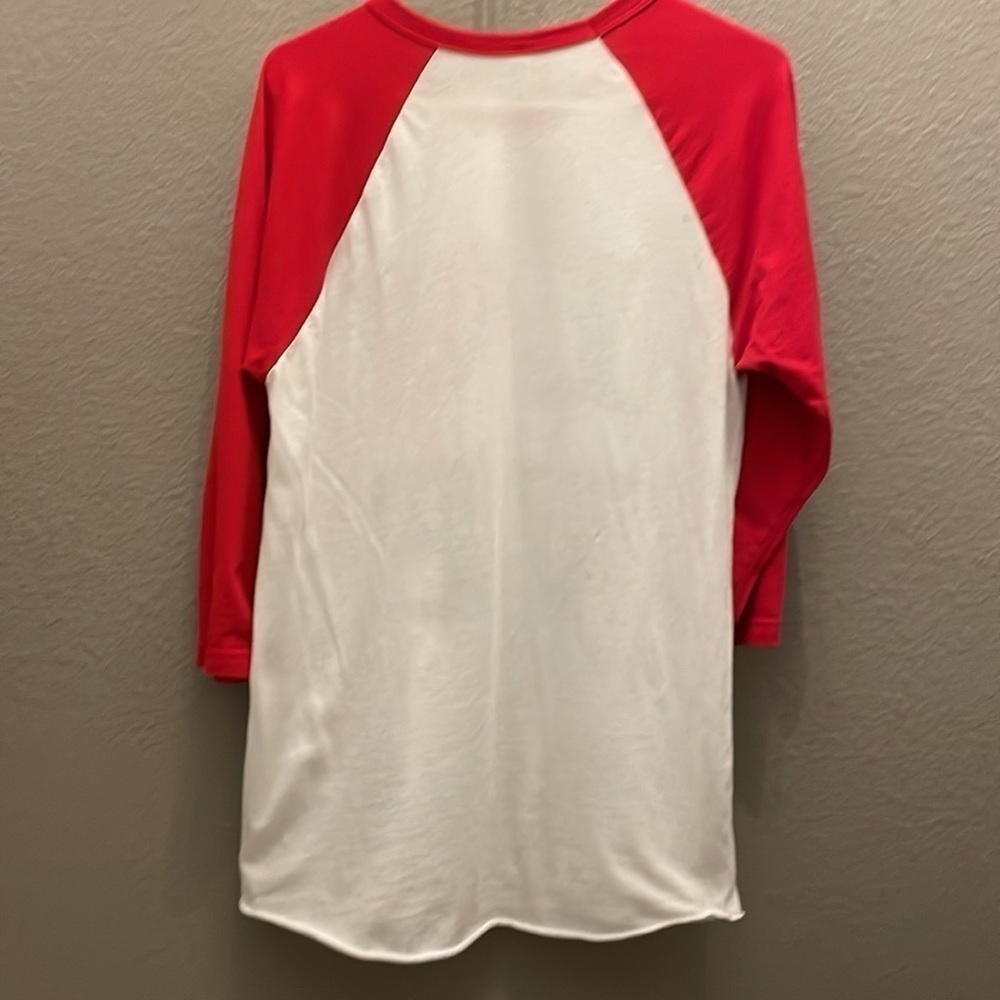Valentine’s LOVE Shirt ❤️ - Picture 3 of 11